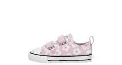 GIRLS INFANT CHUCK TAYLOR ALL STAR LOW SNEAKER><noscript><img width=