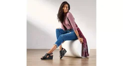 WOMENS CLAIRE WEDGE SANDAL><noscript><img width=