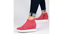 WOMENS CLARA WEDGE SNEAKER><noscript><img width=