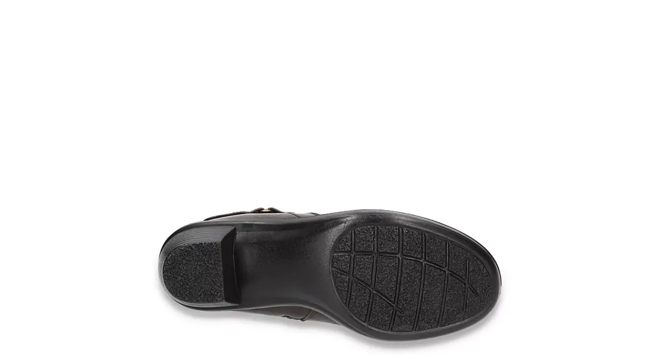 WOMENS DAMITA CASUAL SHORT>EASY STREET Clearance