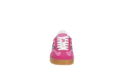 WOMENS GIIA SNEAKER><noscript><img width=