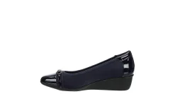 WOMENS KINSLY PUMP><noscript><img width=