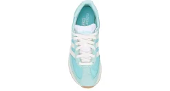 WOMENS RUN 70S 2.0 SNEAKER><noscript><img width=